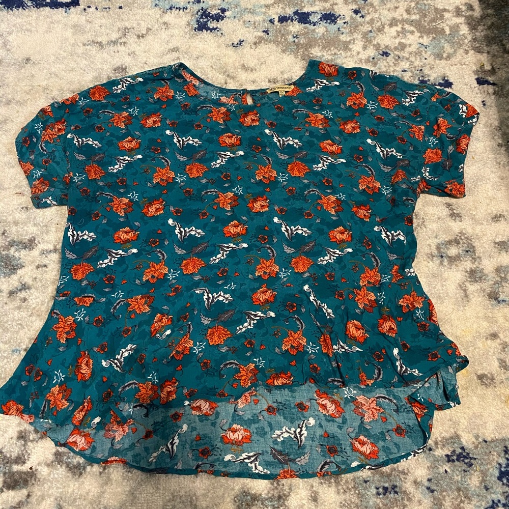 Democracy xl top